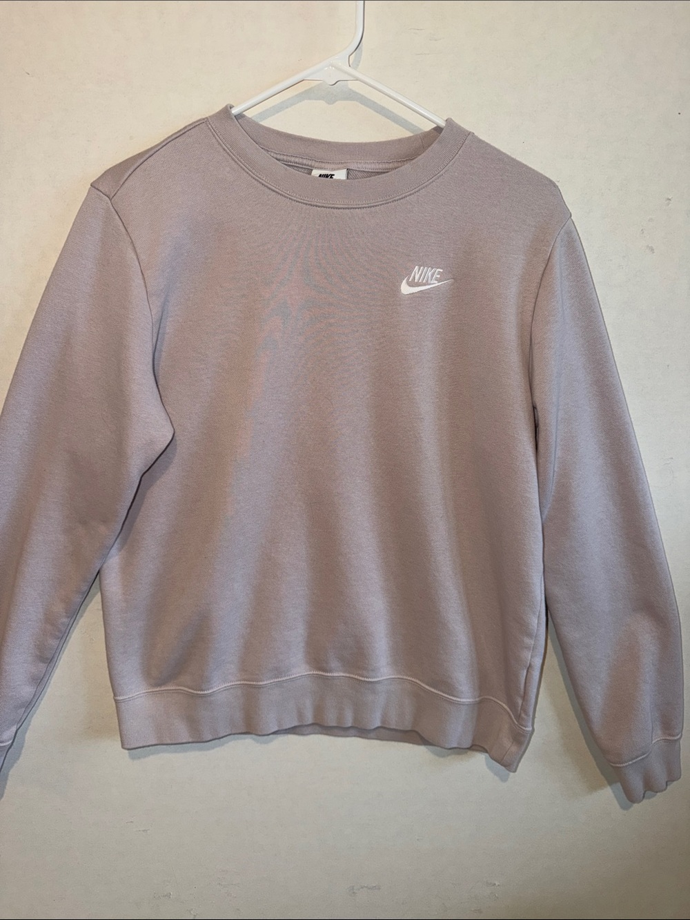 Nike Women’s Crewneck Sweatshirt - Lavender